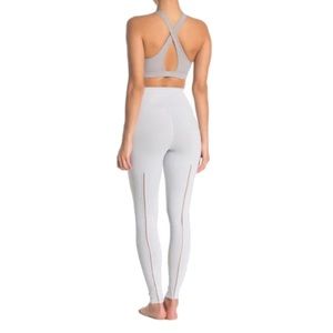 SOLD. NWOT. Alo yoga High Waist Dash Leggings. XS.